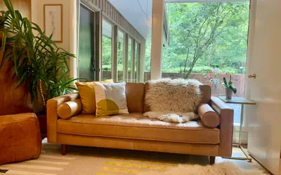 Mid-Century Gem • Creekside • King Beds • Near UNC