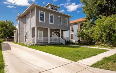Spacious 3BR Sleeps 8/Perfect for Groups