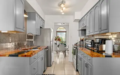 40% Monthly Discount Med Center! No stairs, Private Patio & Game Room