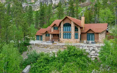 Peaceful Paradise found at Spearfish Canyon!