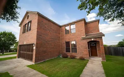 Hill Country Beauty in Red | Beautiful Large Home! Very Spacious!