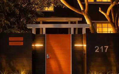 Garden Hideaway Steps from Beach — Firepit Dining Under the Trees