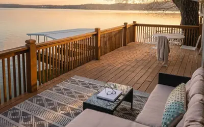 Markley Manor - Beautiful views of the main channel