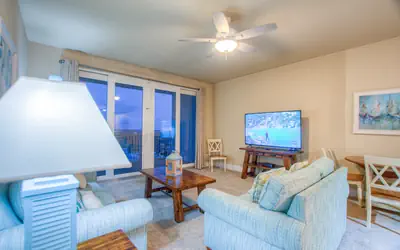 100 ft away from the 10th floor pool! Bring your sunscreen!