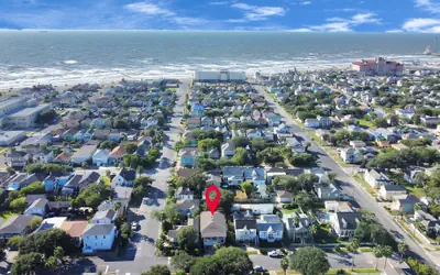 Sleep a Group of 7 in this Spacious Galveston Studio - Minutes to Beach!