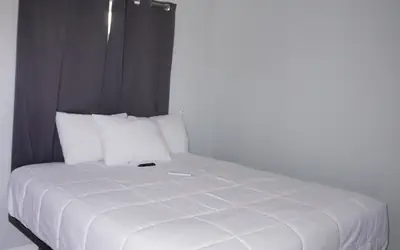 068C Cozy Studio Grand Canyon South Rim Sleeps-2