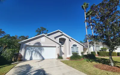 LAKE BERKLEY-(1059LB) - 4BR 3BA Pool Home, 2 Master Suites, gated Resort