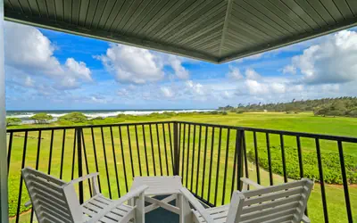 Oceanfront Top Floor - Pools, Hot Tub, Central AC