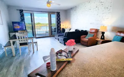 Best accessible unit on 3rd FLOOR! Gorgeous! Convenient! Heavenly!