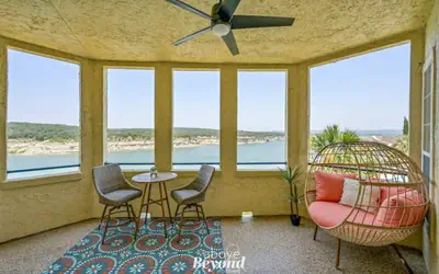 Pets Stay Free, Breezy, Stylish Island Elegance