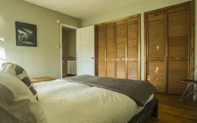 The Venice Beachwood