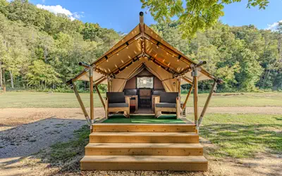 Luxe Creekside Safari Tent|Firepit|HVAC|Spa Bath