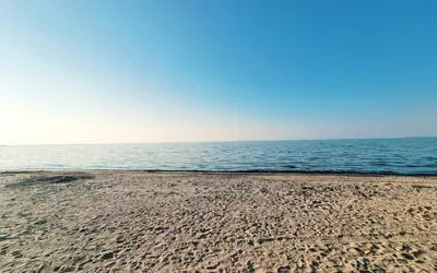 NEW Listing~2 min walk to PC Beach~Near Jet Ex