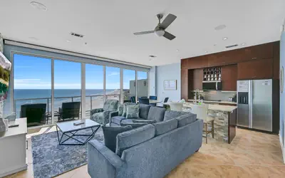 PH, Balcony, Lazy River, I/O Pools, Game Room, Spa, Beach, Luxury 2/2 Penthouse!