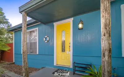 Balmy Blue Beachy Bungalow