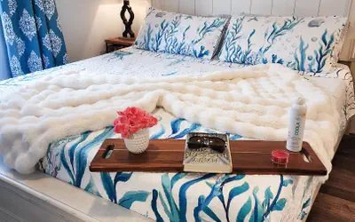 Super Convenient 5th FLOOR- 537 !  LOCATION, AMENITIES, And Amazing Views!