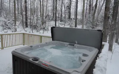 Private Home Walk to Okemo Lifts! Hot Tub/Fire Pit