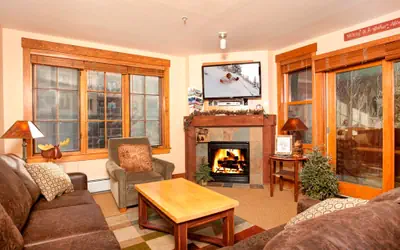 2Br Condo @ Springs 8848~Walk to slopes