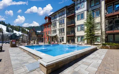 Founders Pointe 4368