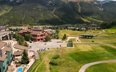 Newly Remodeled Ski-In Ski-Out Right By The Lift - FP304