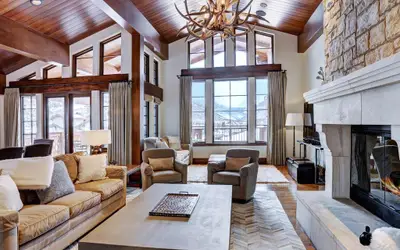 Luxury Mountainside 5BR halet in Vail Village Save 20% on 7+ Nights!