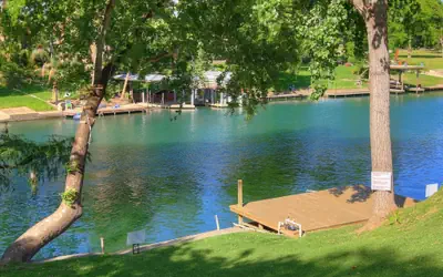 LD 1683 Texas River Haus