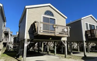 15 DON'T WORRY BE HAPPY