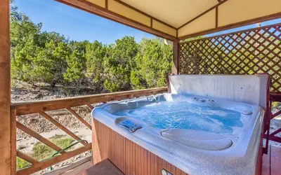 Appian Way Tuscan Cottage