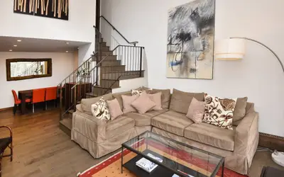 Lionshead Center #307