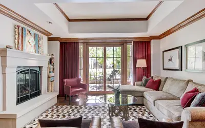 Exclusive 2BR Ritz-Carlton w Mountain Rustic Décor Save 20% on 7+ Nights!