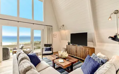Roomy Chalet-Style Beachfront Condo with Private Beach Access