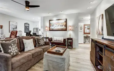 Cozy Riva Ridge Condo with 1 BR in Vail Village Save 20% on 7+ Nights!