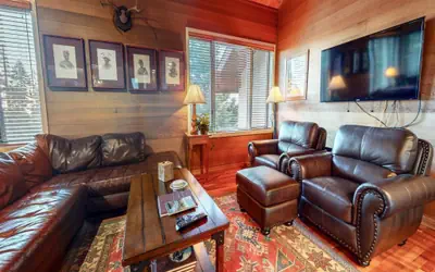 Bridges Townhome 9 Deluxe, Mountain View Townhome with Private Decks and Washer Dryer, Walk to Slopes