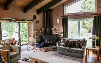 Chateau Blanc 25 Cozy with Gorgeous Mountain Views, On the Shuttle Route,