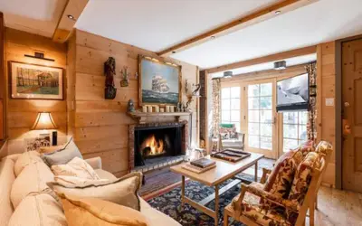 House Steps to Gondola and Vail Village