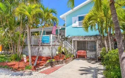 Beach Breeze Hideaway