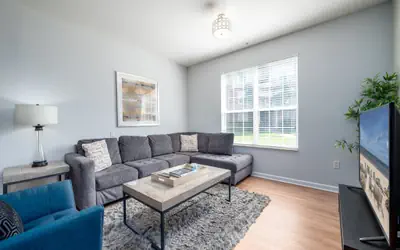 Casa Lucia Lakeview At Vista Cay close to all major attractions