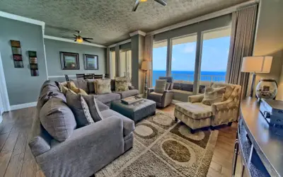 Pleasant Oceanfront Condo with Large Balcony and Beach Access - Unit 1605