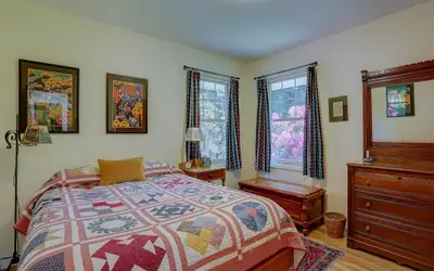 Living Color Cottage