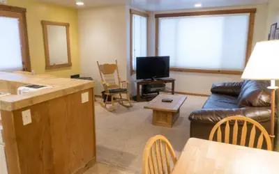 Ski Trails Condo - in the Heart of Northstar