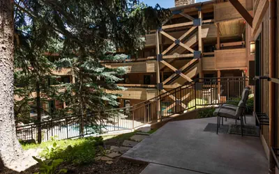 Aspen Condo w/ Pool, Hot Tub & 2 Blocks to Gondola - FH4