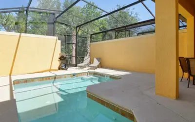 Spacious 4BR Home, Resort Pool, Near Disney