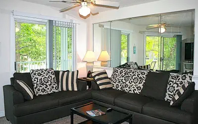 Brunswick Plantation Condo 1404M with Full Kitchen and 27 hole Golf Course Onsite