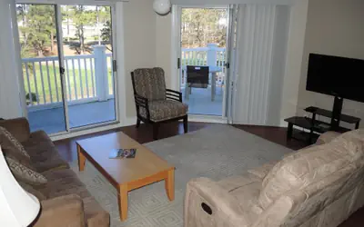 Brunswick Plantation Golf Course View Condo 1609M Close to Beach in Calabash