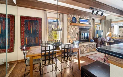 Plaza Condo With Mtn View - Sleeps 6!