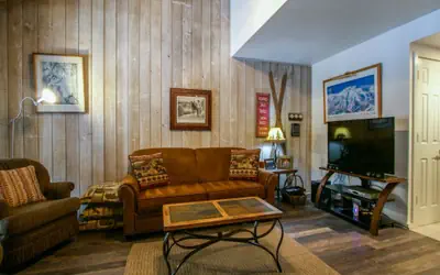 Sunshine Village 104 Beautiful, Convenient, and Close to it all