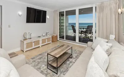 Shoreline Towers 1052 - Beautiful 2 BR with Gulf views