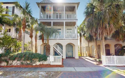 Stella Maris - Gorgeous 4 BR Home in Destin Pointe - Sleeps 10