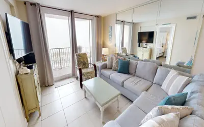 Destin on the Gulf 407 Sleeps 8. Fantastic Gulf View