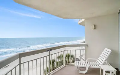 0402 Waters Edge Resort